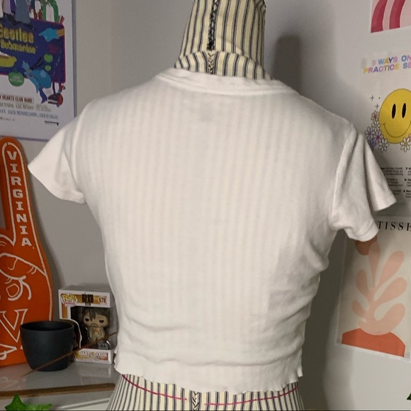 White butterfly cropped tee from brandy Melville SIZE: XS,S - Picture 3 of 4